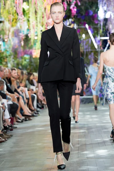 Look 46